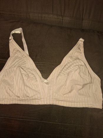 Soutien-gorge confort sans armatures Lonna - 110D - Très bon état