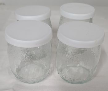 Lot de pots en verre avec couvercle