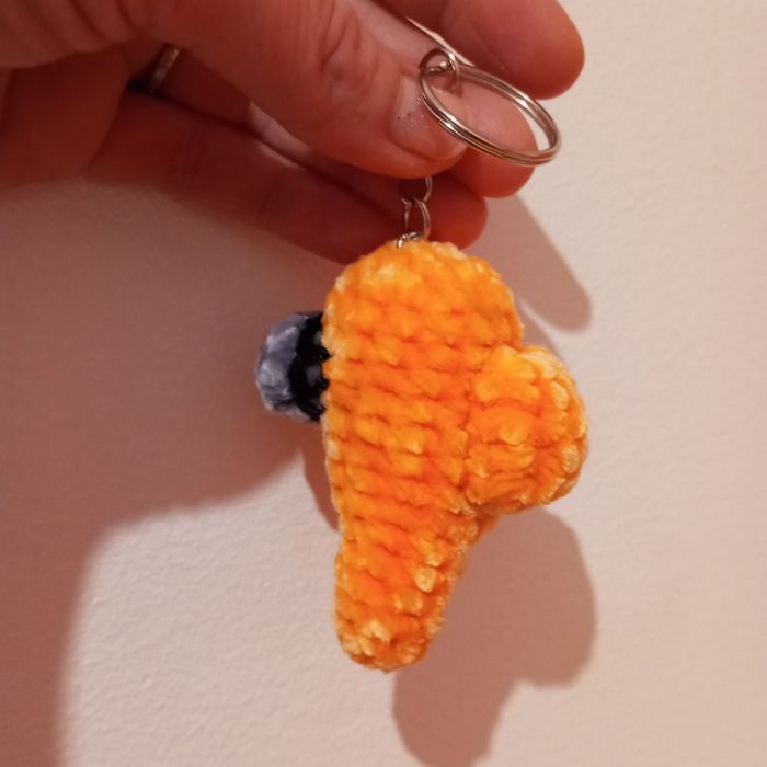 Porte-clés Among Us au crochet - photo numéro 3