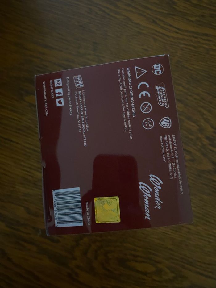 Figurine DC wonder woman