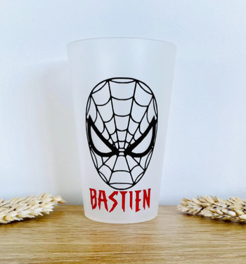 Gobelet personnalisé avec prénom Spiderman