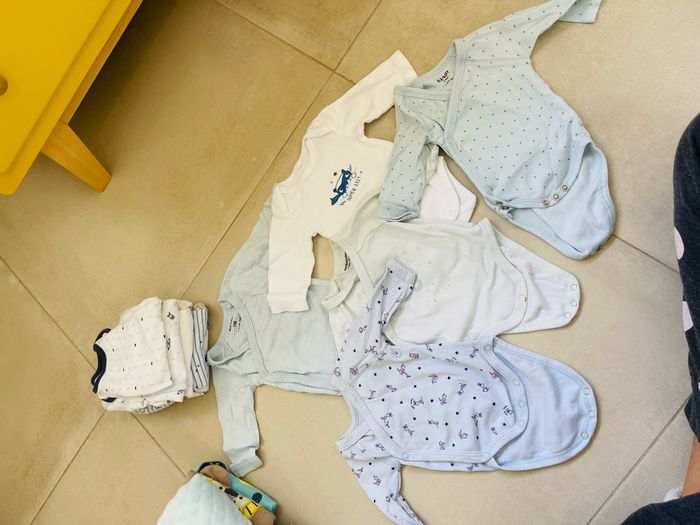 Lot vêtement bébé 1 mois - photo numéro 4
