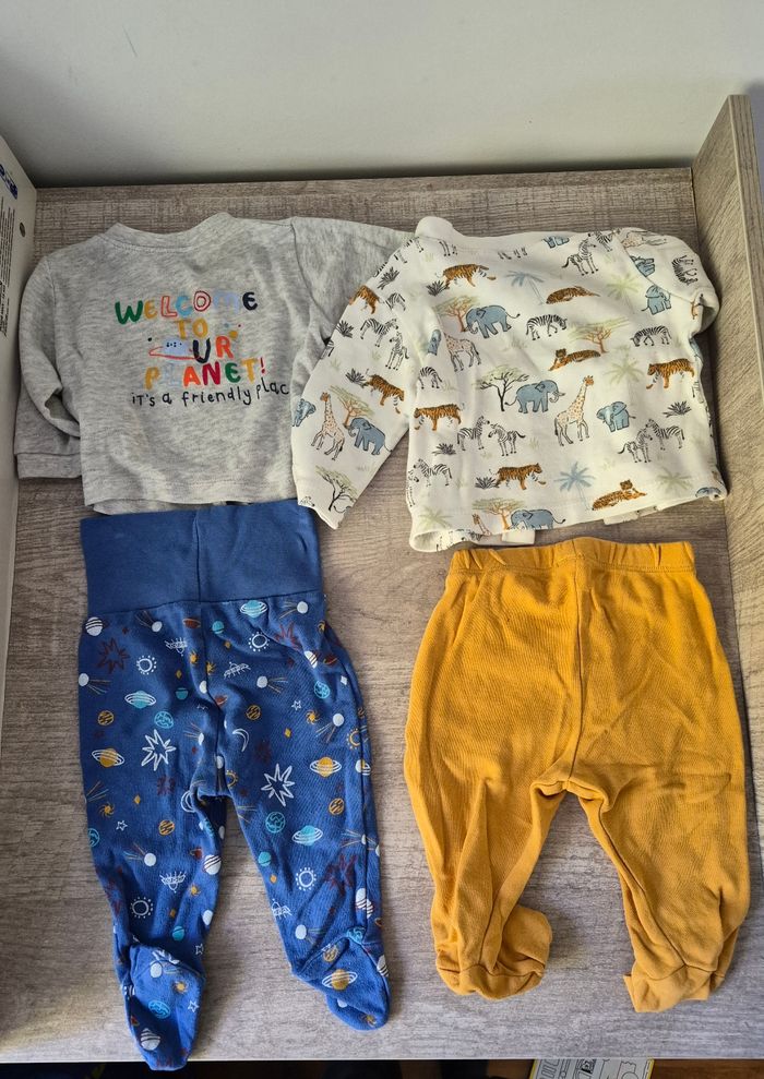 Lot de 2 ensembles pyjamas 3 mois - photo numéro 2