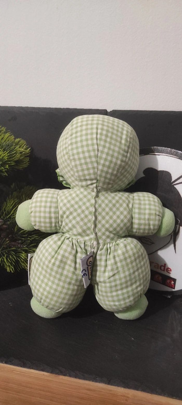 ajena ancienne Poupée tissu vert vichy carreaux vintage 24 cm doudou bonnet - photo numéro 2