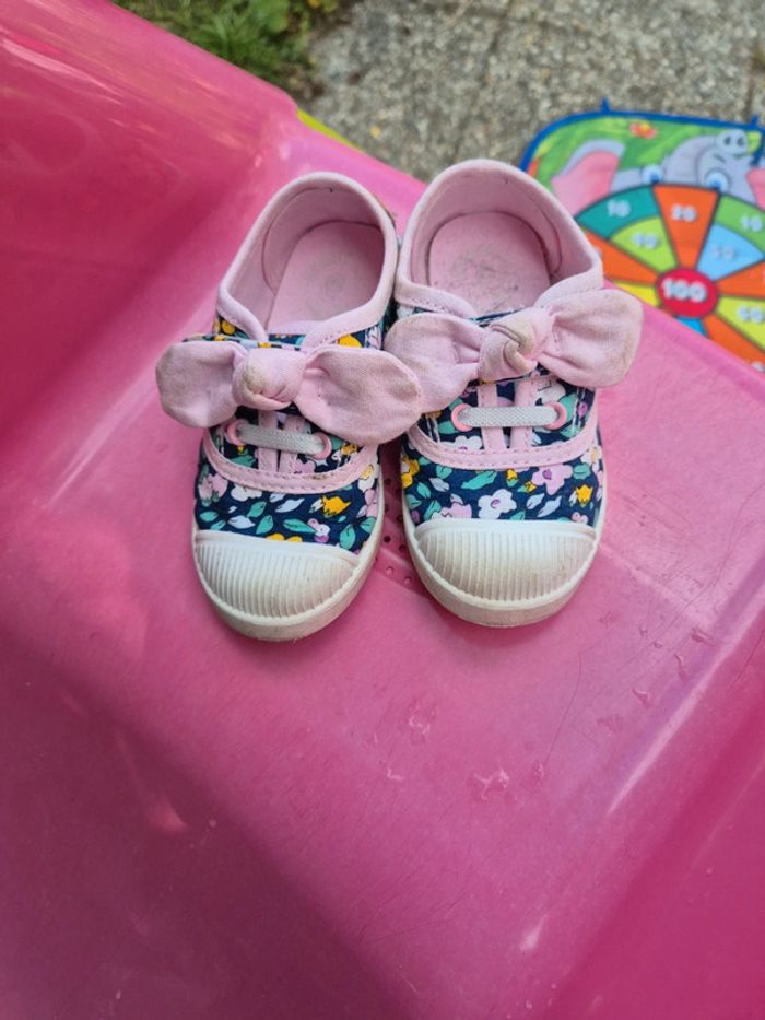 Basket en toile taille 22