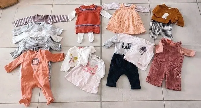 Gros lot de vêtements printemps fille - taille 3 mois - 20 pièces
