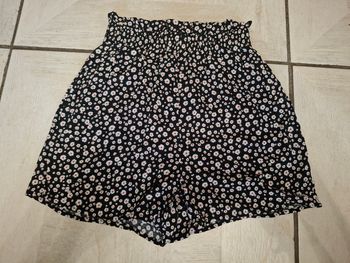 Short fleuri