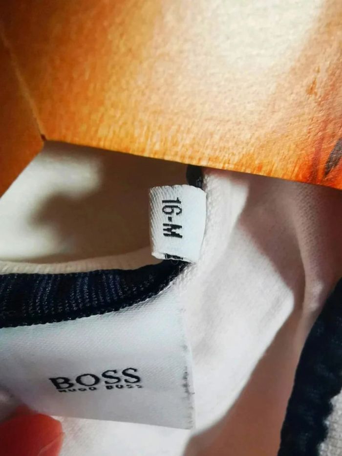 C30 Polo blanc Hugo Boss 16 ans - photo numéro 3