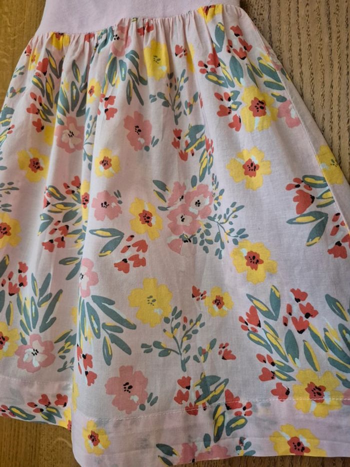 Robe rose à fleurs 23 mois - photo numéro 4