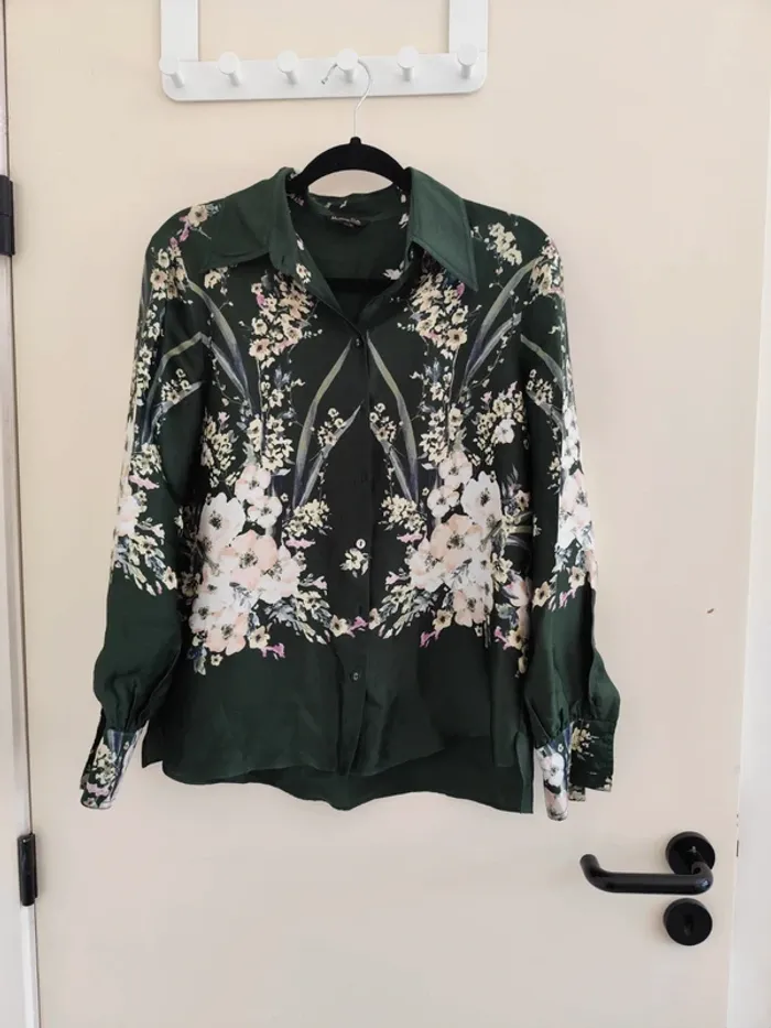 Belle chemise Massimo Dutti vert bouteille motifs fleurs 38 - photo numéro 3