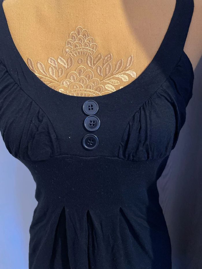 Robe noire - photo numéro 2