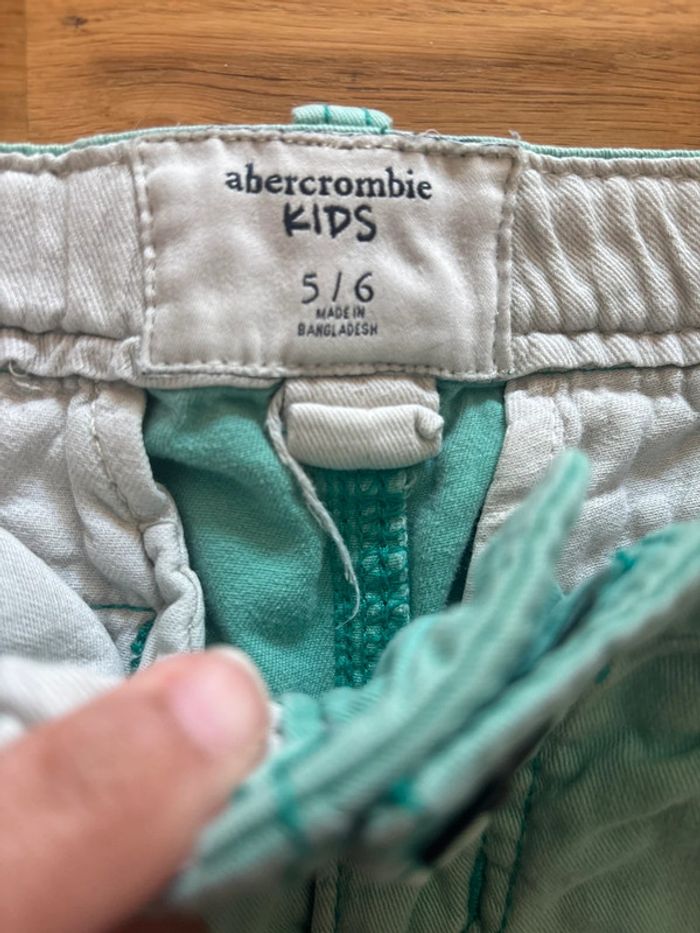 Short Abercrombie 5/6 ans - photo numéro 3