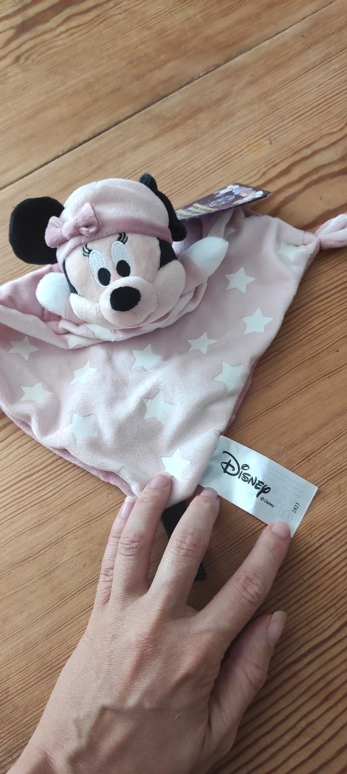 Doudou Minnie neuf (c)DISNEY - photo numéro 3