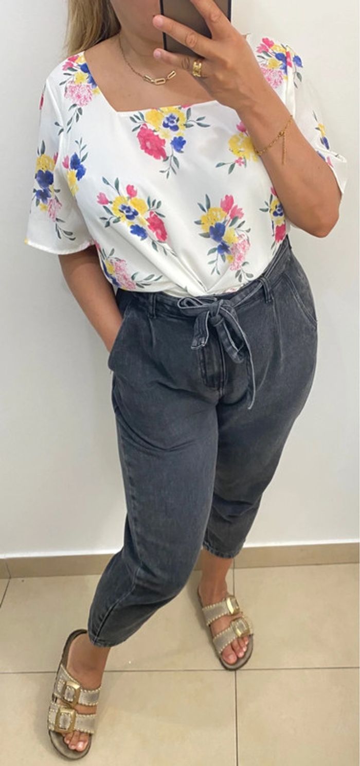 Blouse a fleurs taille L - photo numéro 4