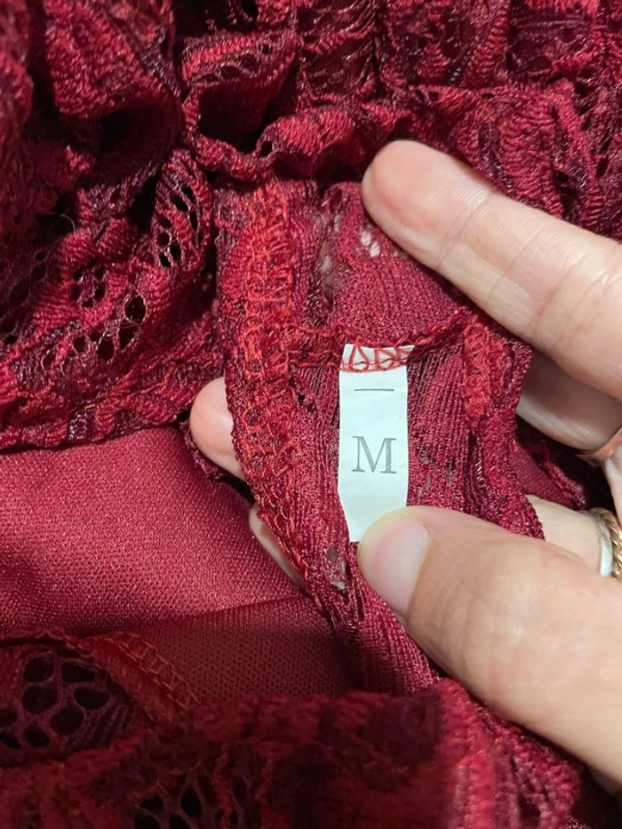 Robe longue bordeaux sans manche large bretelle à dentelle doublé voile ceinture taille taille M - photo numéro 8