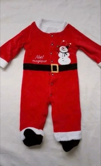 Pyjama et bonnet de Noël