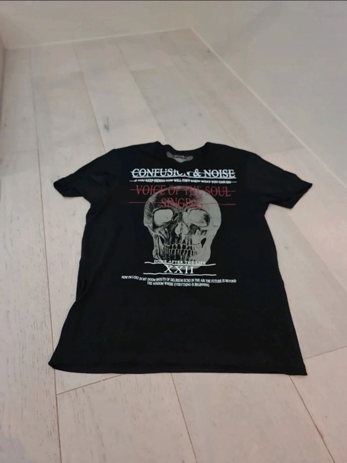Tee-shirt Celio neuf taille S - photo numéro 2
