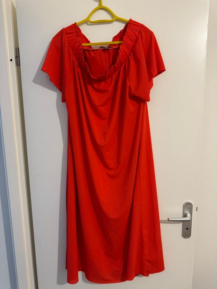 Robe rouge - photo numéro 3