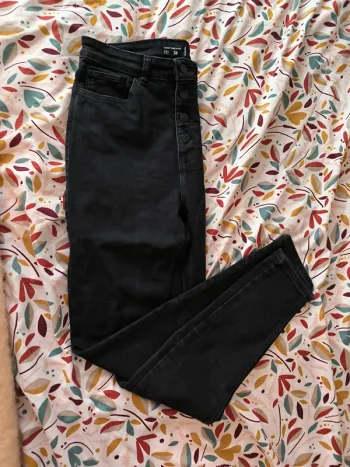 Slim noir