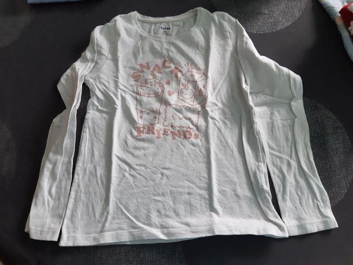 Tee-shirt blanc motifs