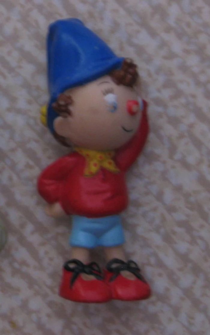 oui oui figurine
