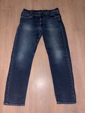 Jean, homme, pétrol industrie