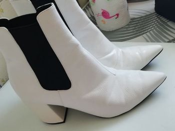 Jolies Bottines blanches 🌸