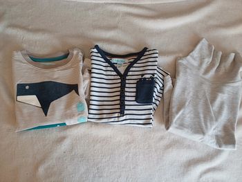 Lot t-shirts et sous pull 2 ans Obaïbi