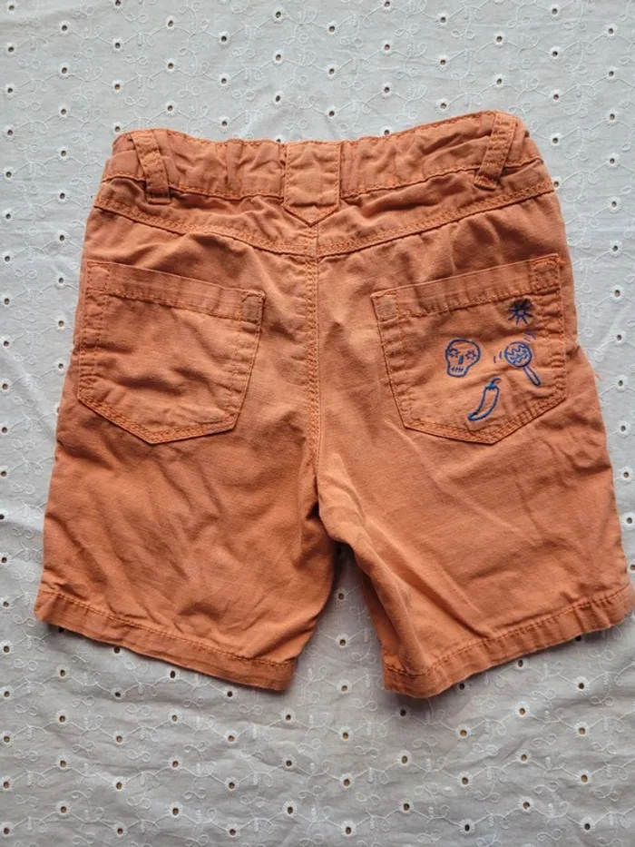 Short orange - photo numéro 5