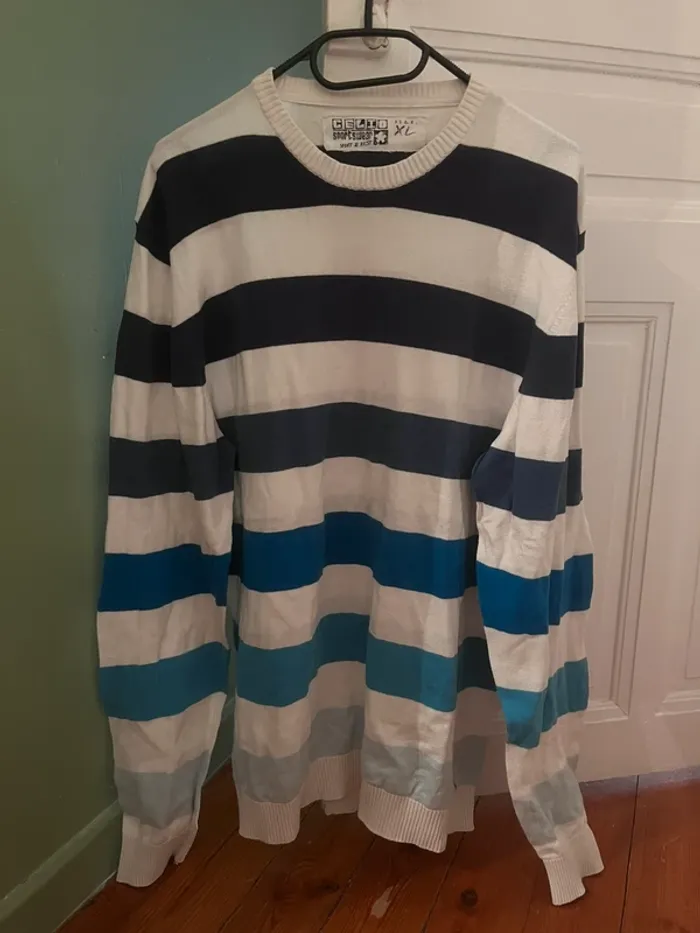Pull Celio taille XXL