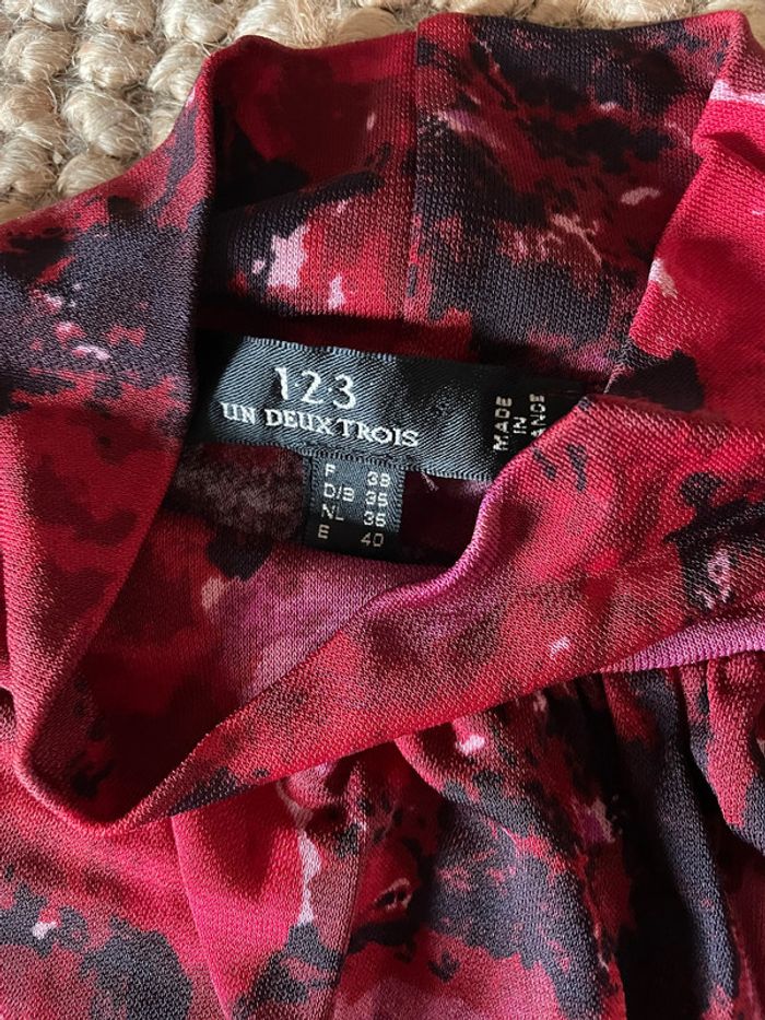 Haut imprimé roses sans manches col montant 1.2.3 - photo numéro 2