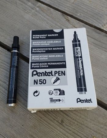 Boite de 10 marqueurs noir indélébiles