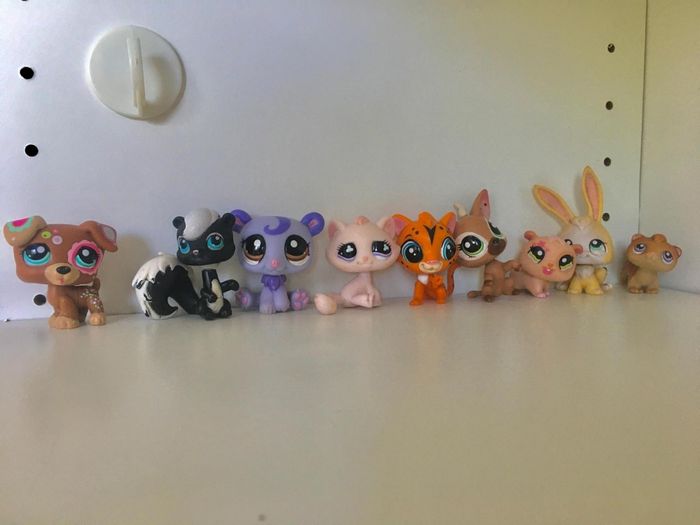 Littlest Petshop figurine