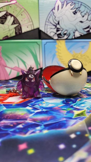 Figurine Pokémon Ectoplasma Transparent avec Pokéball et porte-clés