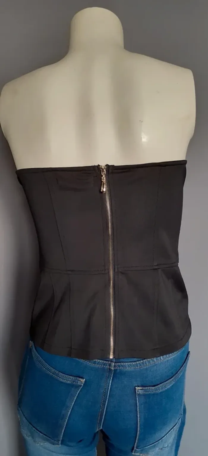 Joli bustier noir - photo numéro 3