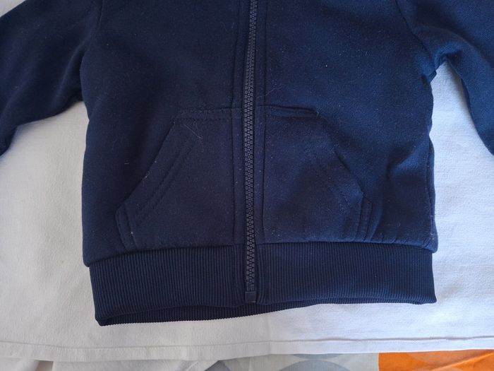 Veste toute chaude à capuche 12 mois - photo numéro 2