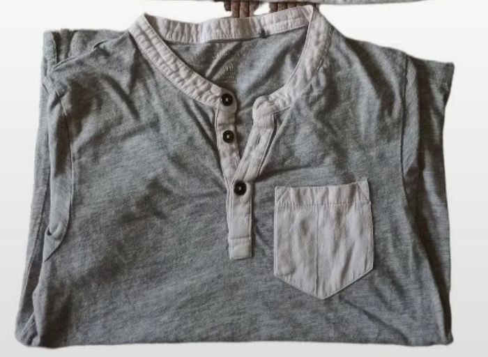 Haut gris 10 ans