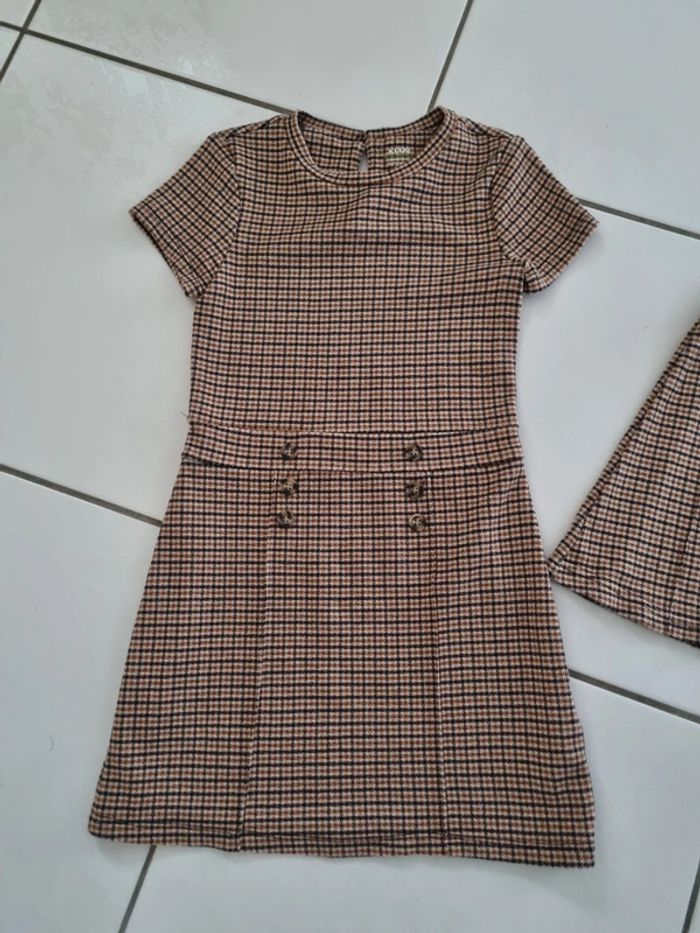 Robe et jupe kiabi 8 ans - photo numéro 3