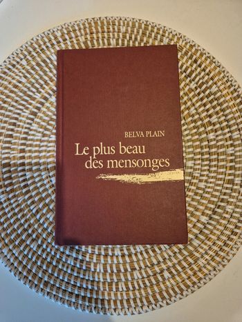 Livre le plus beau des mensonges de belva plain