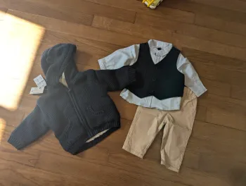 Ensemble costume neuf avec étiquette 9 mois