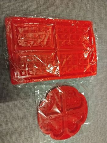 Lot de 2 moules silicone Gaufres NEUFS
