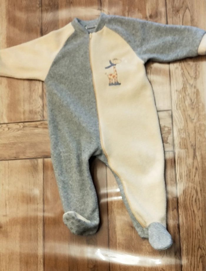 Pyjama polaire avec pieds