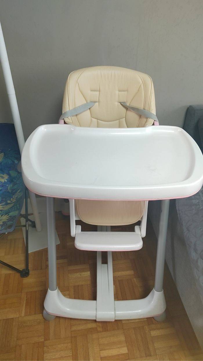 Chaise haute peg