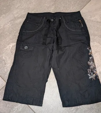 Pantacourt noir femme S 36