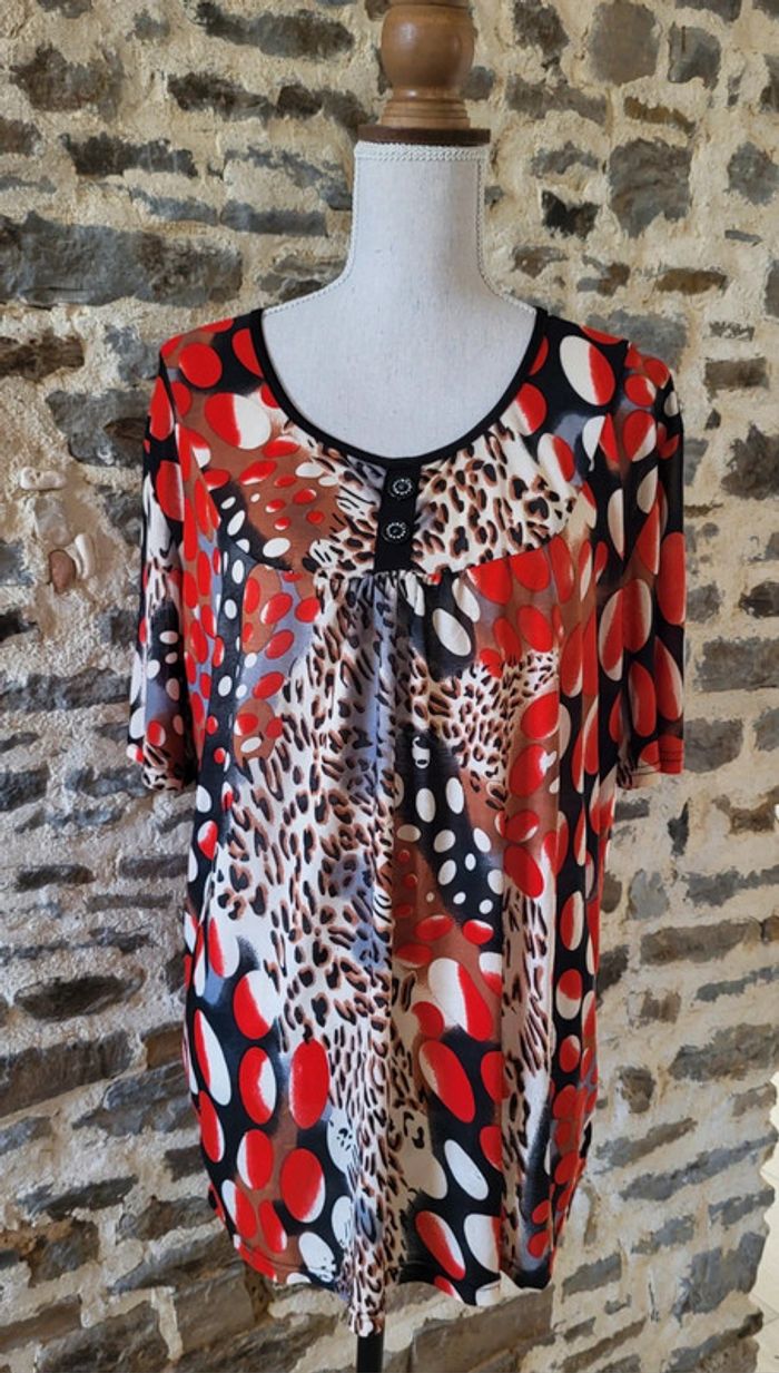 Tunique manches courtes à motifs rouge noir blanc et léopard Hong Hong Taille 46