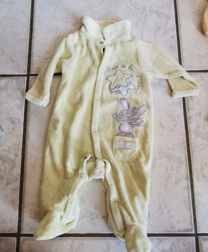 6 pyjamas taille naissance - photo numéro 2