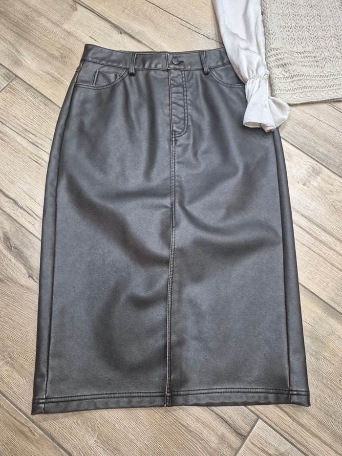Jupe similicuir neuve - photo numéro 2