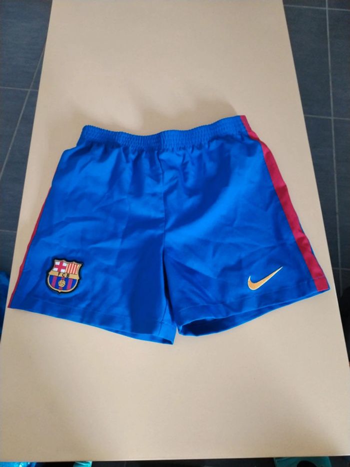 Short nike FCB 5 ans T