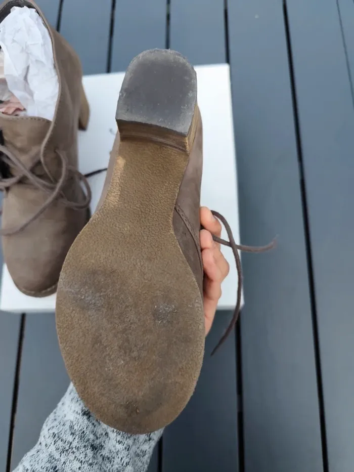 🥿 Bottines à talons en suédine kaki – T.37 - photo numéro 5