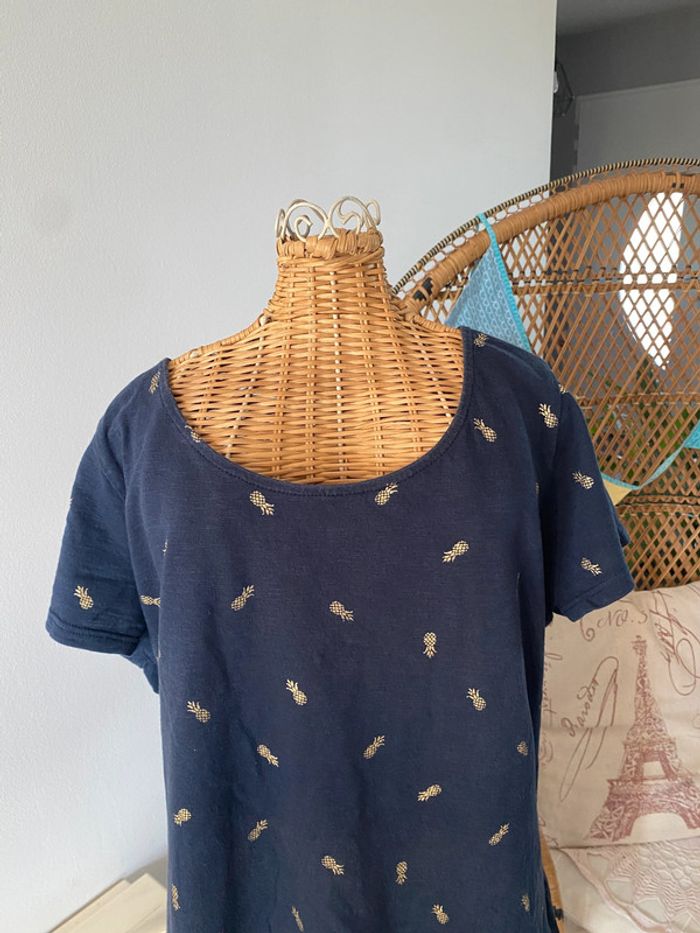 Tee shirt Grain de Malice bleu marine avec ananas dorées taille L - photo numéro 4